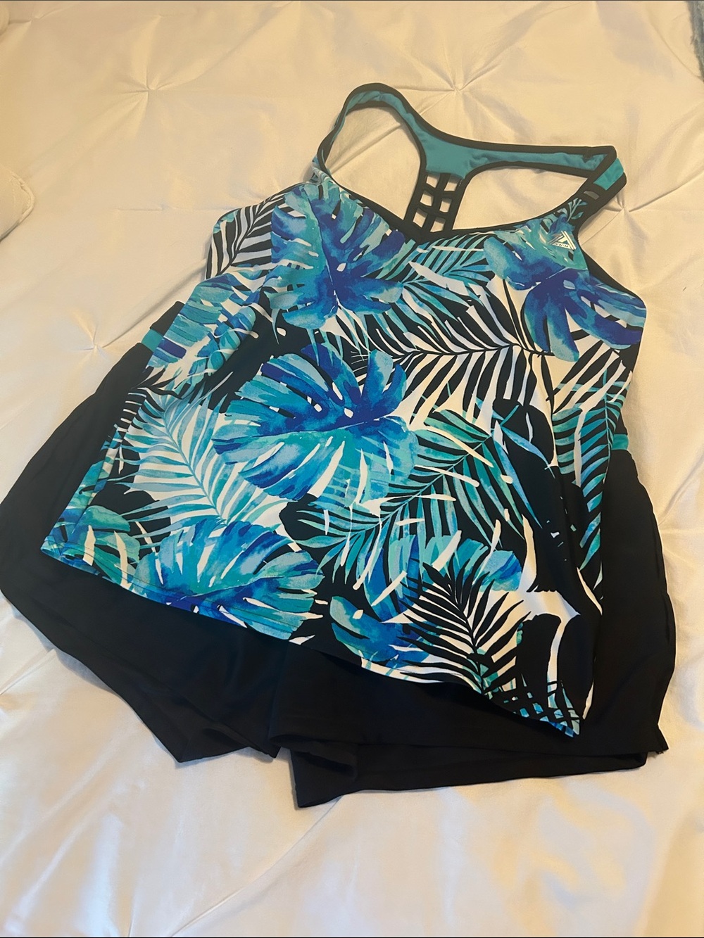 ZeroXposur Teal and Blue Tropical Leaf Swim Tank